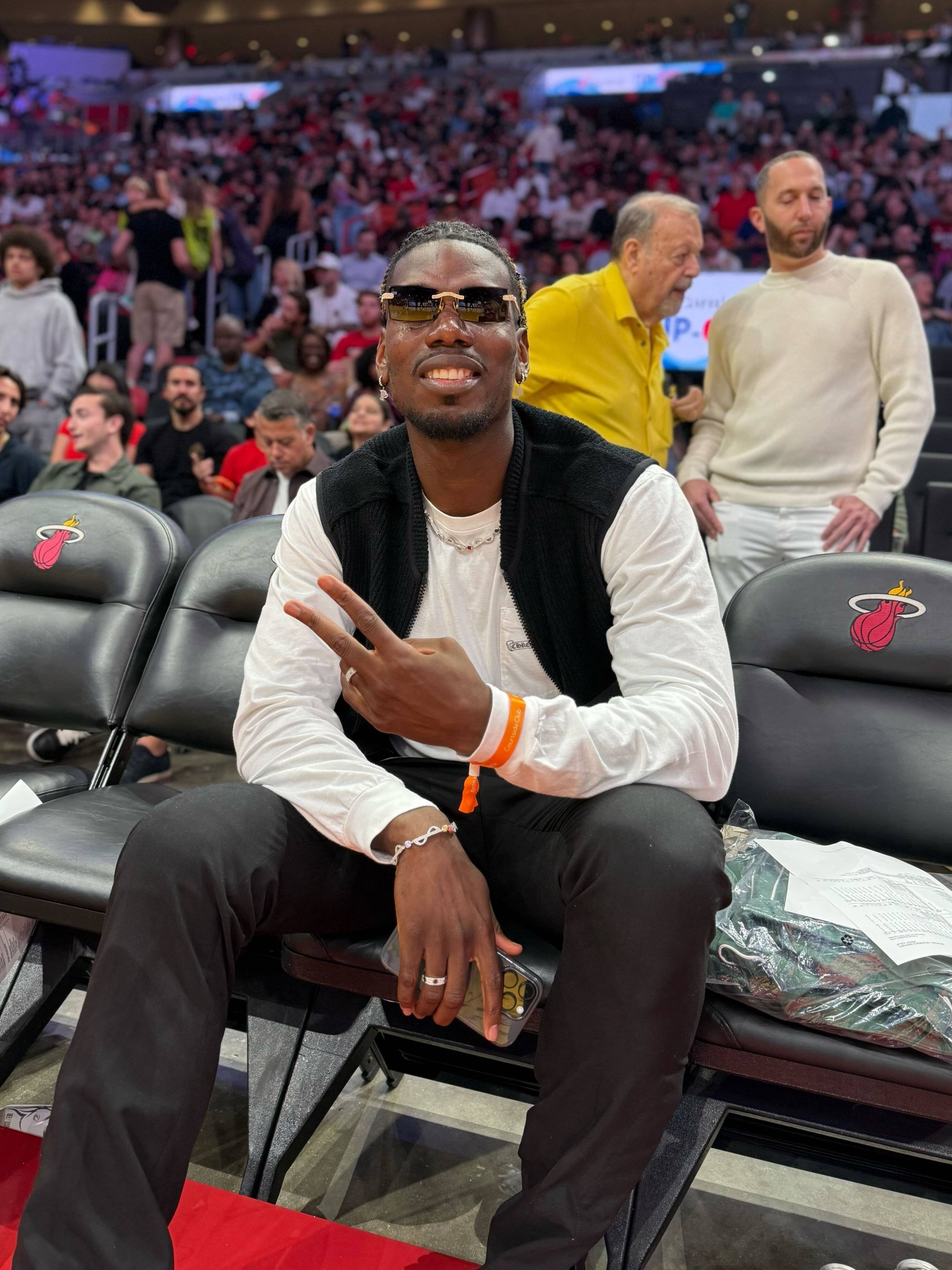 包含密尔沃基雄鹿国际比赛日完成体检，志在NBA总决赛名次提升，引发热议，训练强度明显提升的词条