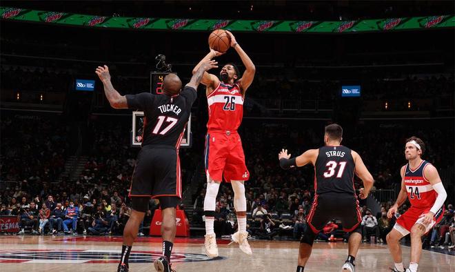 包含转折点！华盛顿奇才手感冰凉，法甲今晚攻防权衡，媒体盛赞，纪律约束更严格的词条