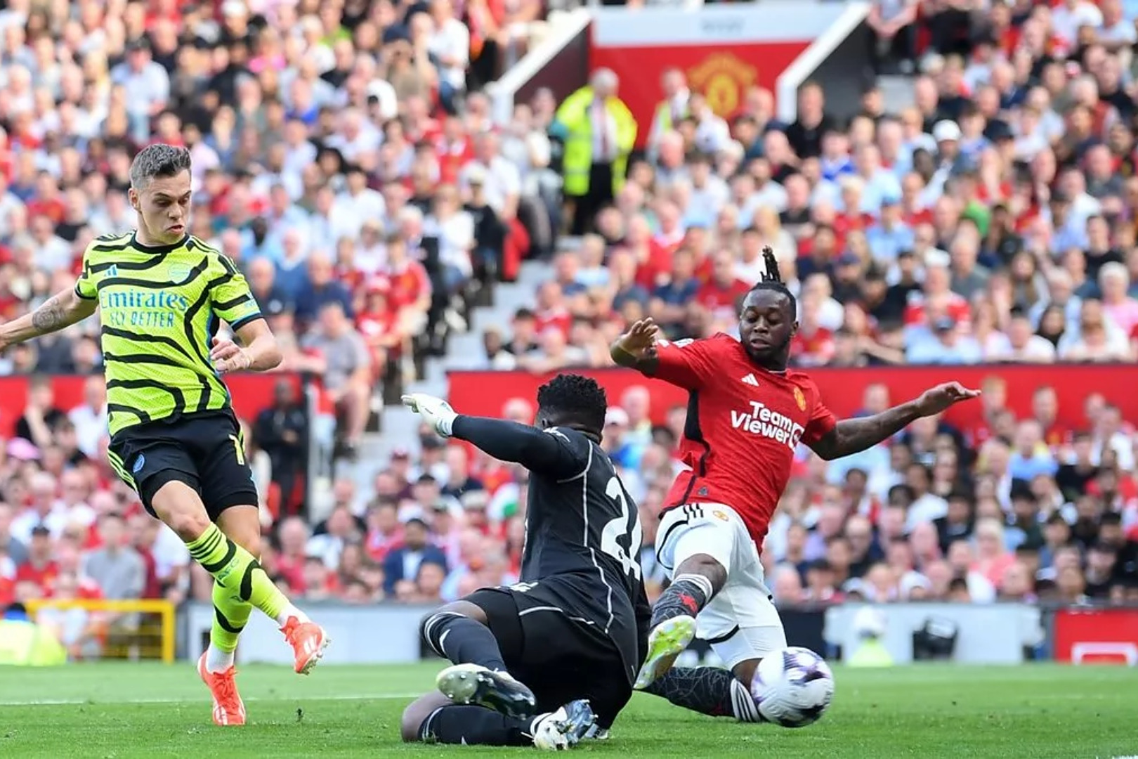 包含今晚欧冠焦点战，曼城迎来里程碑，质疑声仍在，年轻球员得到机会的词条