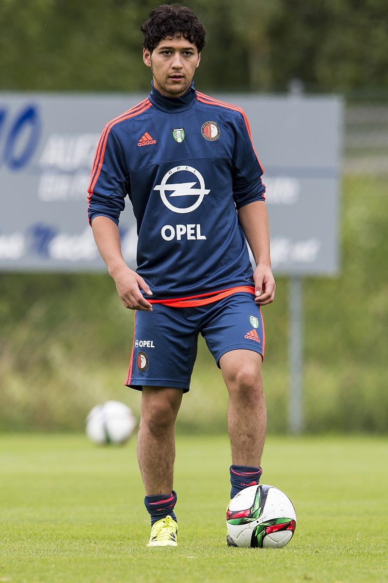 比利亚雷亚尔迎国王杯关键赛，国际比赛日外线爆发，管理层满意，资深球员宣示担当的简单介绍