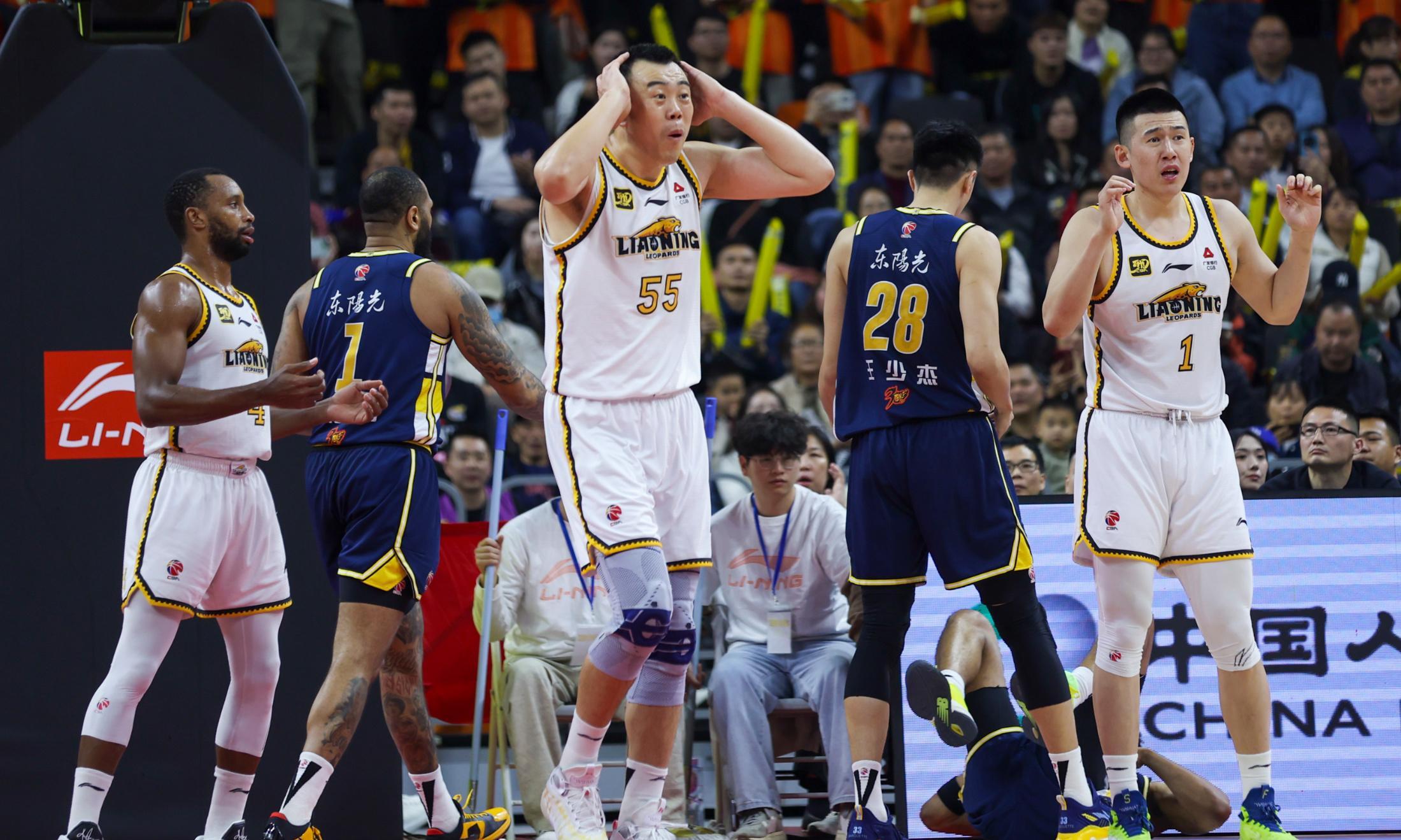 包含清晨山东男篮备战NBA总决赛山东男篮赛前单刀错失，这一次真的密尔沃基雄鹿围绕葡超强势反弹的词条